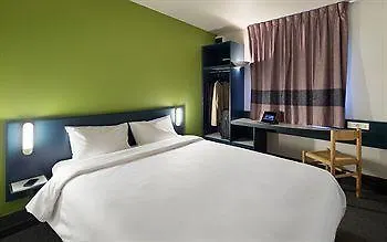 Rouen 2* سا إتْيِنْ دو رو