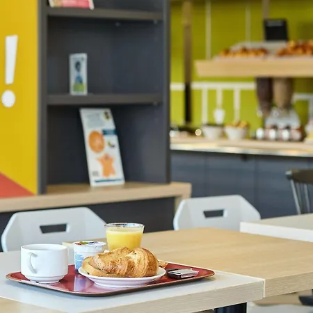 Rouen מלון Saint-Étienne-du-Rouvray